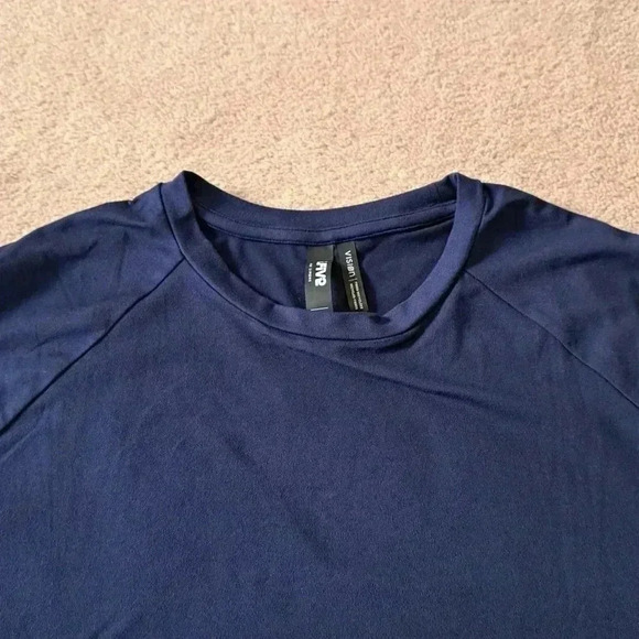 New! I.FiV5 by Simons Long  Sleeved Blue Tee Medium Activewear t-shirt - Picture 4 of 9